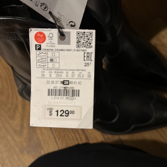 Never worn with tags - Picture 7 of 7